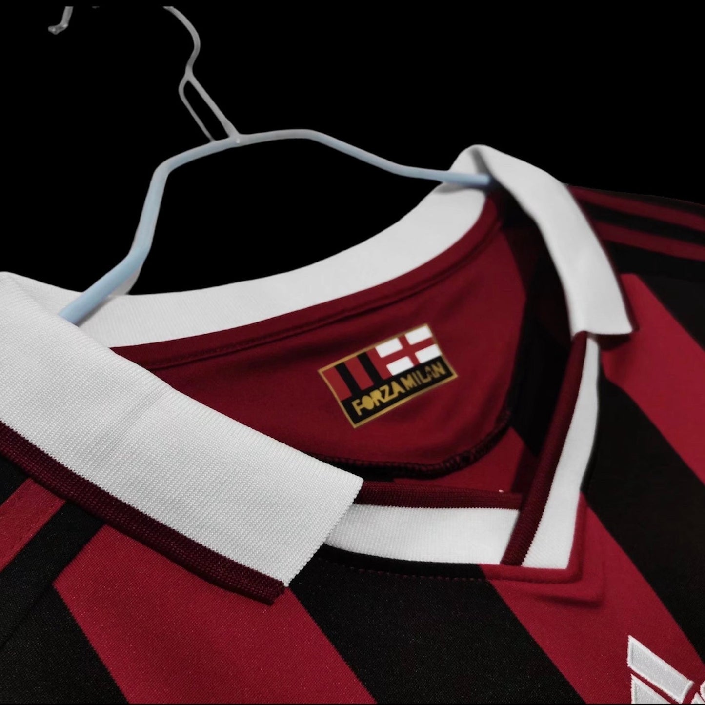 Retro 2009/10 AC Milan Home Soccer Jersey