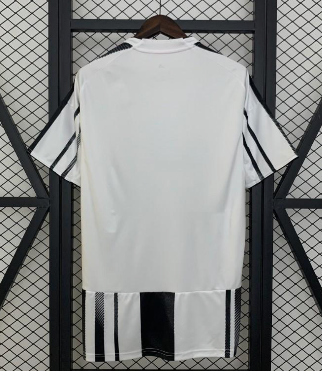 25/26 Juventus Home Jersey