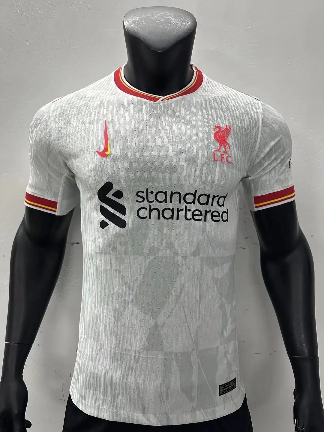 Player Version 24/25 Liverpool Third White Jersey