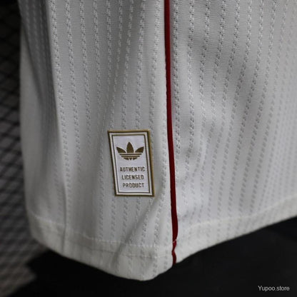 Player Version 26/27 Liverpool FC Off-White with Gold Crest Special Edition Away Jersey