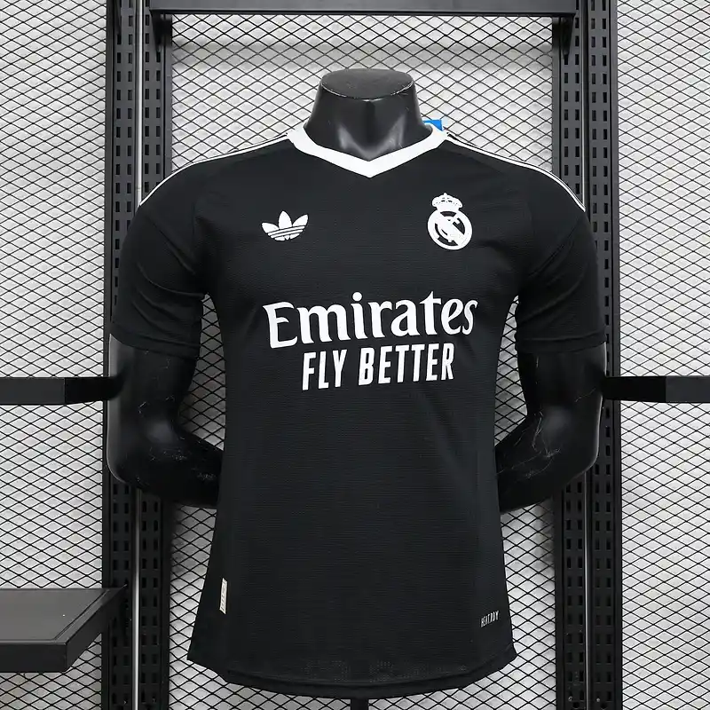 25/26 Real Madrid Black Goalkeeper Jersey