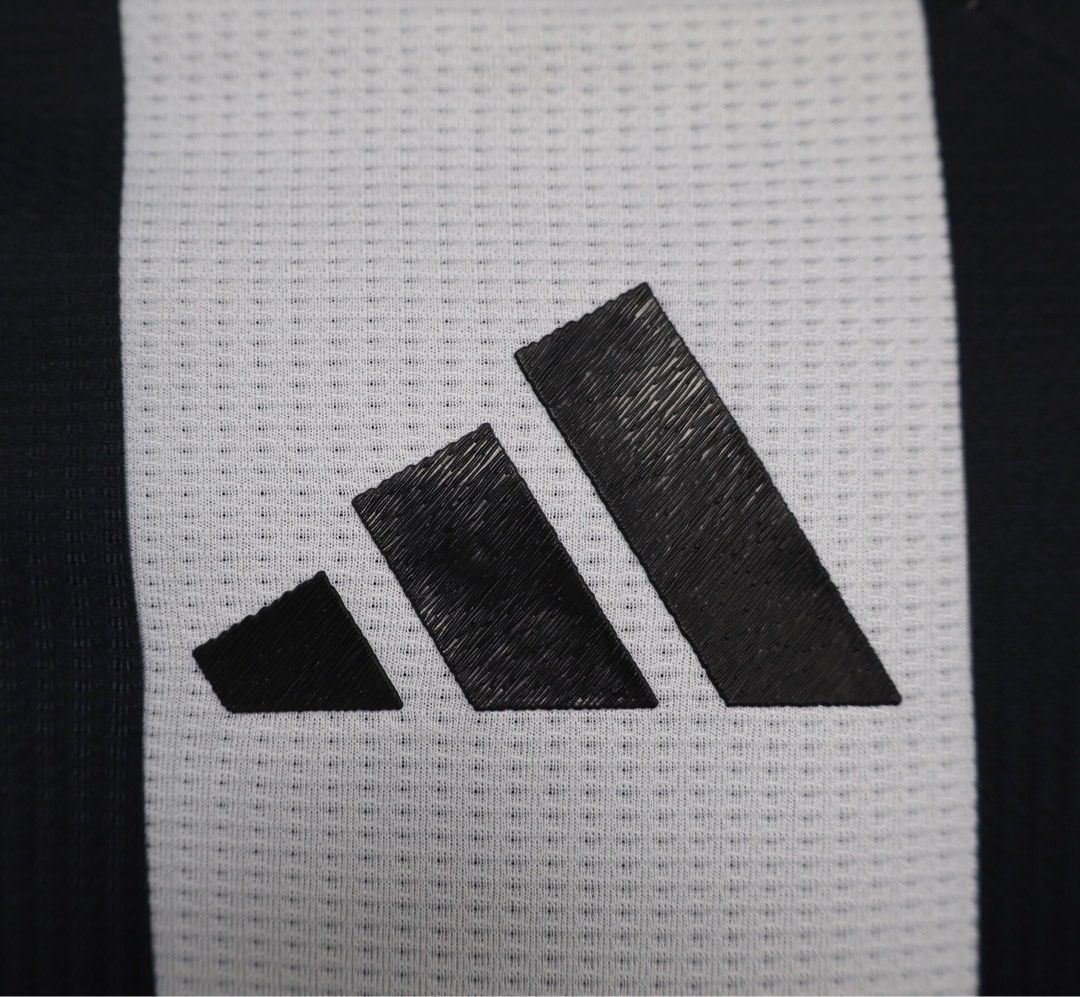 Player Version 24/25 Newcastle United Home Jersey