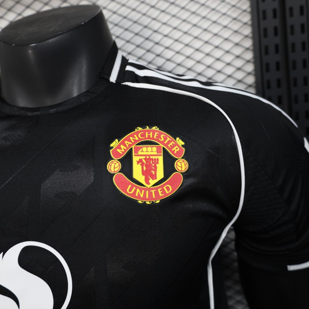 Player Version 25/26 Manchester United Black Special Jersey