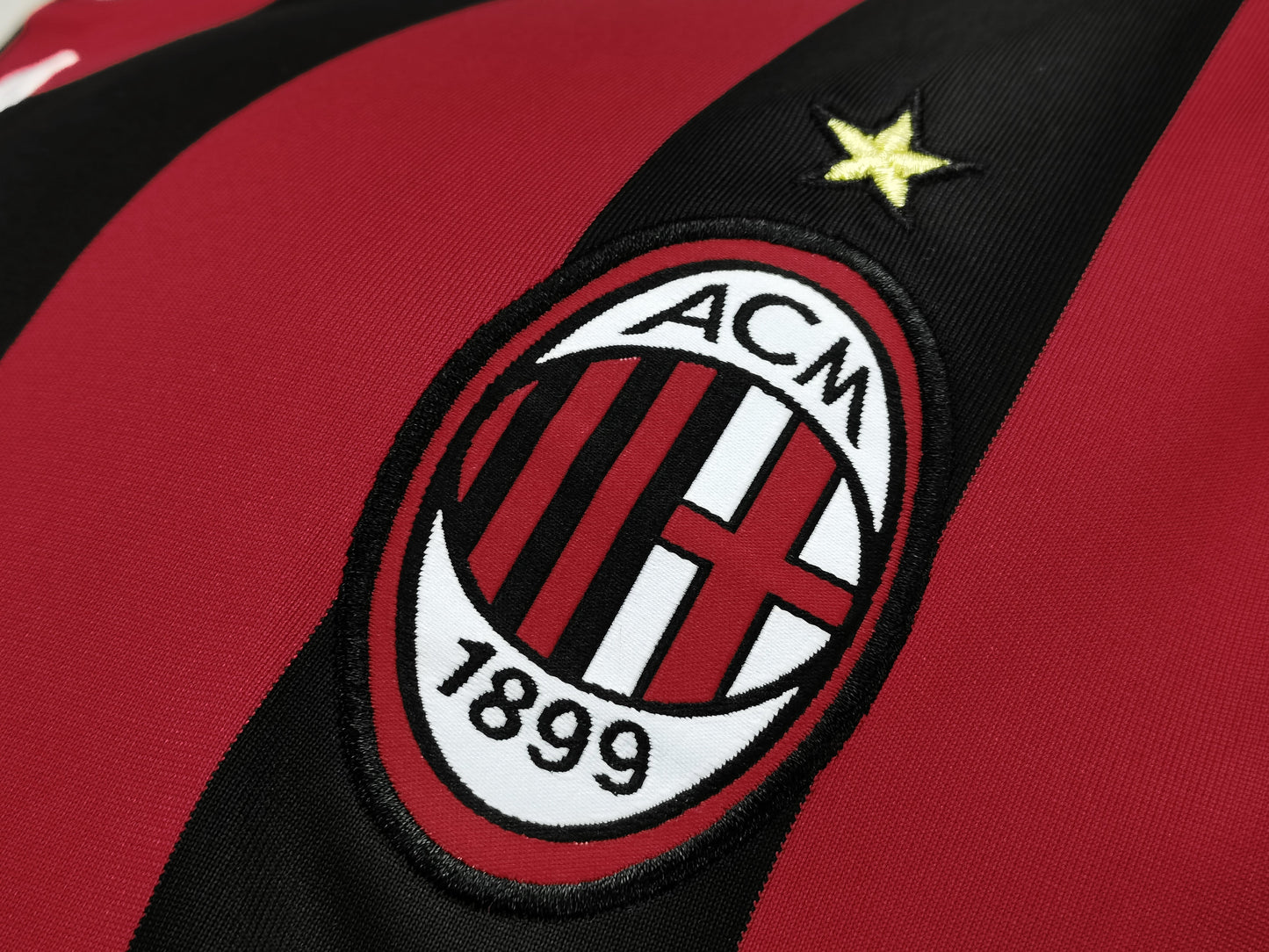 Retro 2009/10 AC Milan Home Soccer Jersey