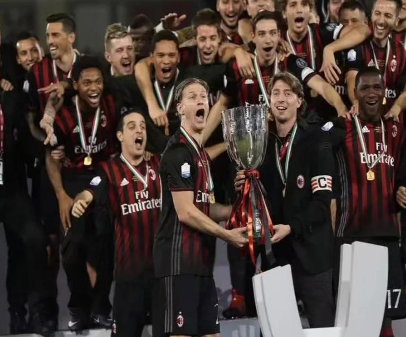 Retro 16 17 AC Milan Home Jersey Supercoppa TIM Juventus VS AC Milan With Supercoppa Full
